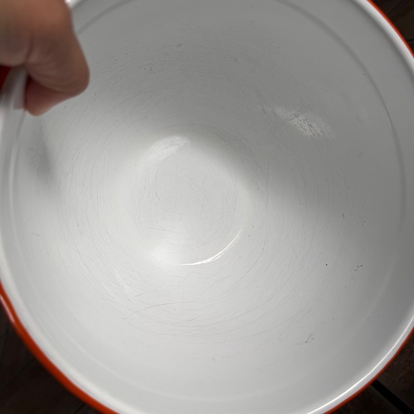 Le Creuset Everyday Enamelware Lot of 2 Striped White Steel Mixing Serving Bowls - Picture 5 of 9